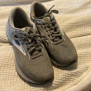 Brooks Ghost 14